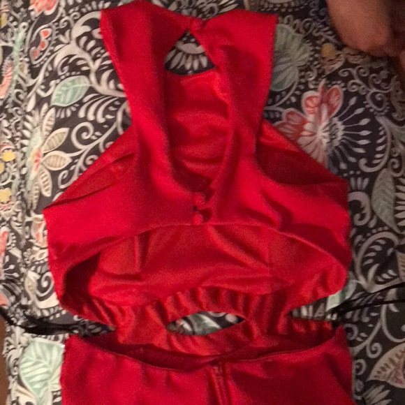 Red prom dress - Picture 4 of 8